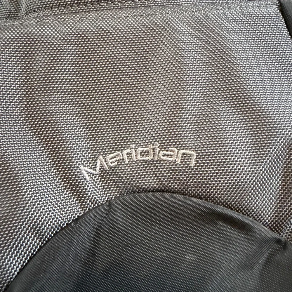Osprey Meridian Backpack Unisex One Size Black Gray Travel Daypack Laptop Bag